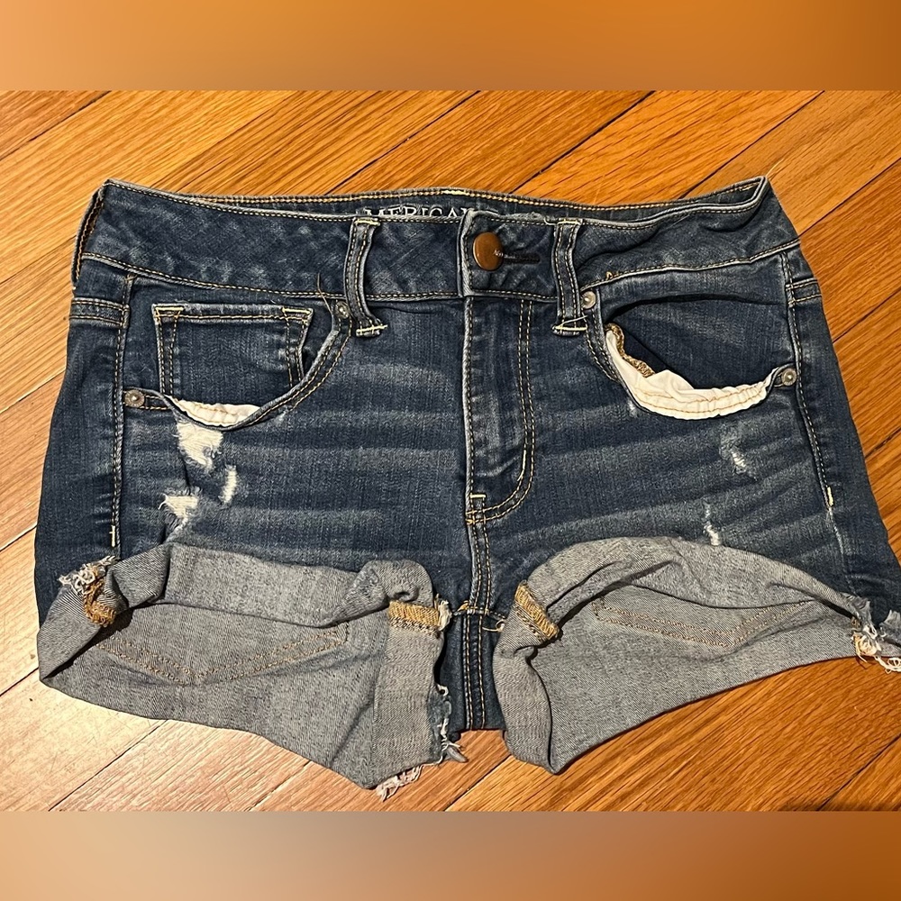 American Eagle jean shorts excellent condition size 6
